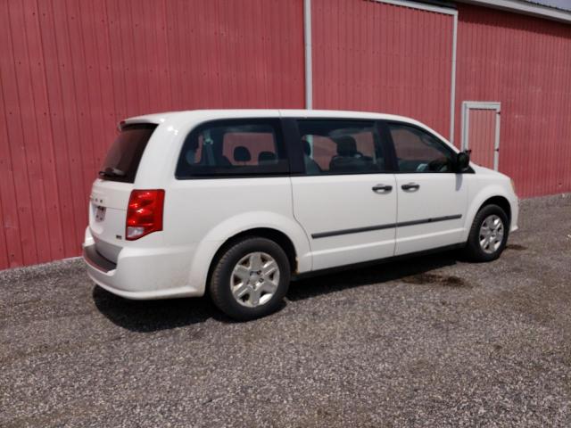 2D4RN4DG7BR757674 - 2011 DODGE GRAND CARA EXPRESS WHITE photo 3