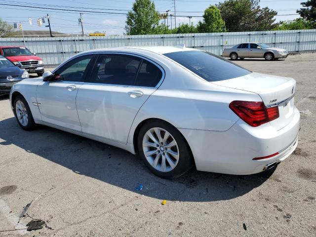 WBAYF4C55DDE23932 - 2013 BMW 740 LXI WHITE photo 2