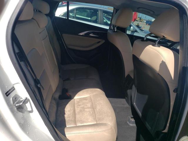 SJKCH5CR4HA034152 - 2017 INFINITI QX30 BASE WHITE photo 10