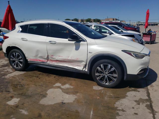 SJKCH5CR4HA034152 - 2017 INFINITI QX30 BASE WHITE photo 4