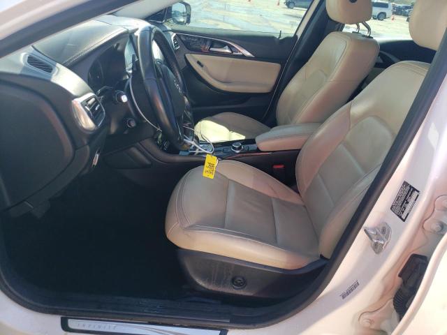 SJKCH5CR4HA034152 - 2017 INFINITI QX30 BASE WHITE photo 7