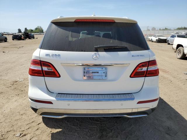 4JGDA0EB5FA471276 - 2015 MERCEDES-BENZ ML 250 BLUETEC WHITE photo 6