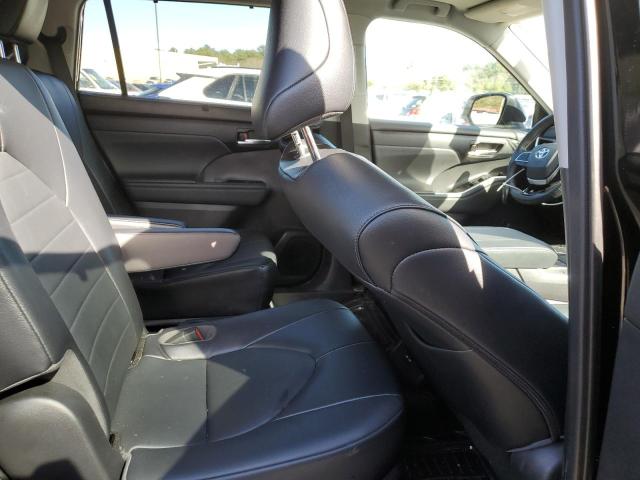5TDGZRBH6MS157708 - 2021 TOYOTA HIGHLANDER XLE BLACK photo 11