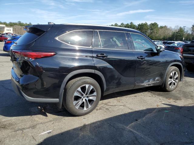 5TDGZRBH6MS157708 - 2021 TOYOTA HIGHLANDER XLE BLACK photo 3