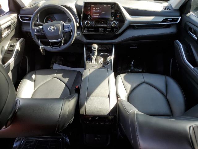 5TDGZRBH6MS157708 - 2021 TOYOTA HIGHLANDER XLE BLACK photo 8