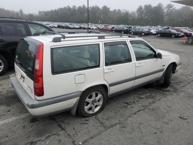 YV1LZ564XW2506646 - 1998 VOLVO V70 XC WHITE photo 3