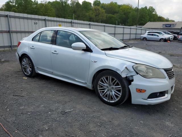 JS2RF9A84B6110022 - 2011 SUZUKI KIZASHI SPORT SLS WHITE photo 4