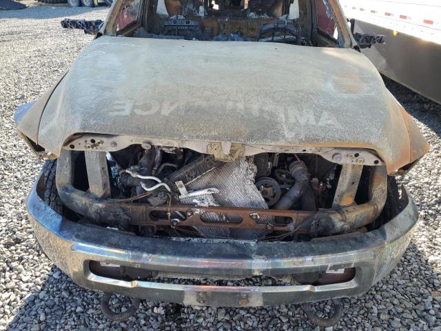 3C7WRNCL6JG248241 - 2018 RAM 5500 TWO TONE photo 11