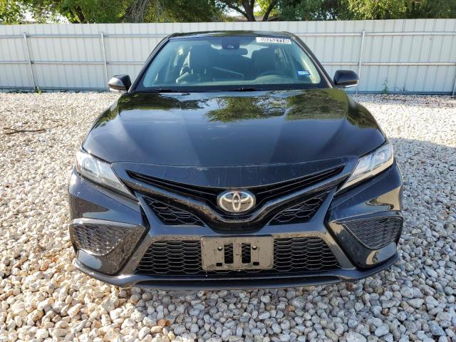 4T1G11AK6PU722573 - 2023 TOYOTA CAMRY SE NIGHT SHADE BLACK photo 5