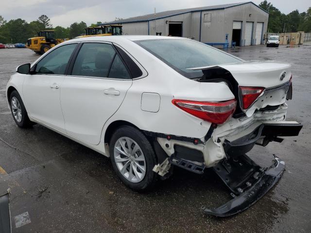 4T1BF1FK6HU722868 - 2017 TOYOTA CAMRY A LE WHITE photo 2