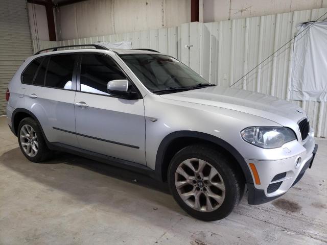 5UXZV4C50DL994482 - 2013 BMW X5 XDRIVE35I SILVER photo 4