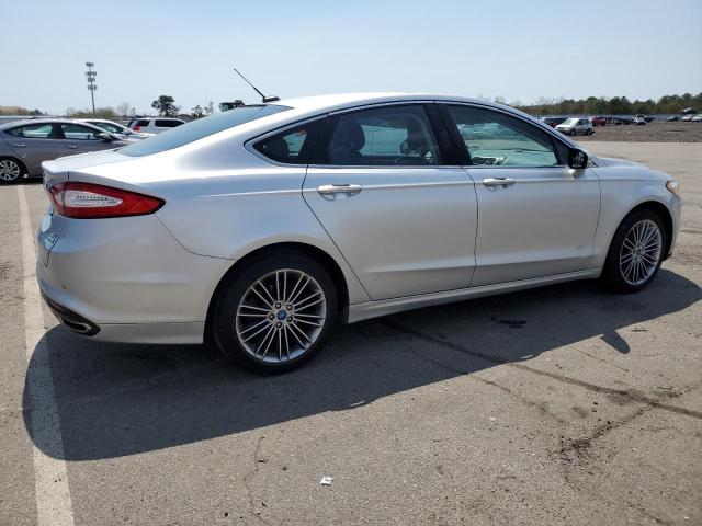 3FA6P0H90DR136780 - 2013 FORD FUSION SE SILVER photo 3