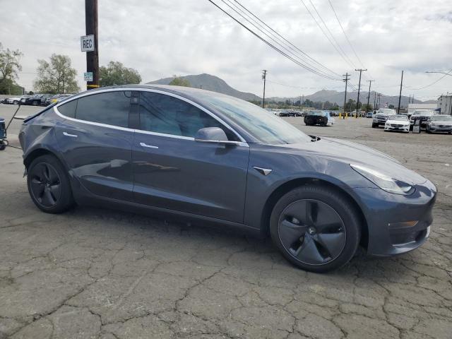 5YJ3E1EB1JF170157 - 2018 TESLA MODEL 3 GRAY photo 4