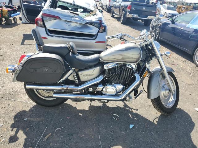 2002 HONDA VT1100 C2, 