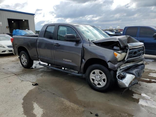 5TFRM5F14BX029424 - 2011 TOYOTA TUNDRA DOUBLE CAB SR5 CHARCOAL photo 4