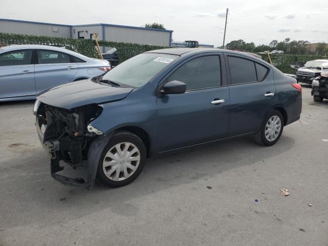 3N1CN7AP3GL805588 - 2016 NISSAN VERSA S BLUE photo 1