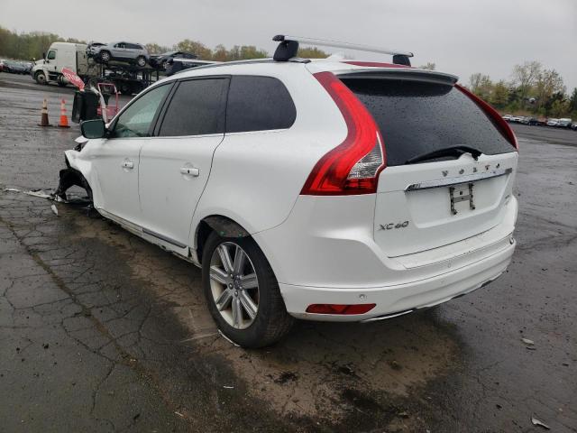 YV4902RK8G2790988 - 2016 VOLVO XC60 T6 PREMIER WHITE photo 2