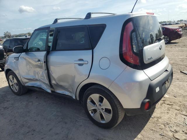 KNDJN2A25G7841136 - 2016 KIA SOUL SILVER photo 2