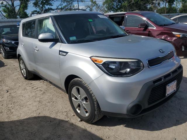 KNDJN2A25G7841136 - 2016 KIA SOUL SILVER photo 4