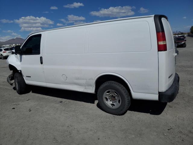 1GCGG25V651129789 - 2005 CHEVROLET EXPRESS G2 WHITE photo 2