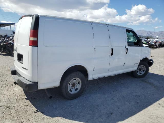 1GCGG25V651129789 - 2005 CHEVROLET EXPRESS G2 WHITE photo 3