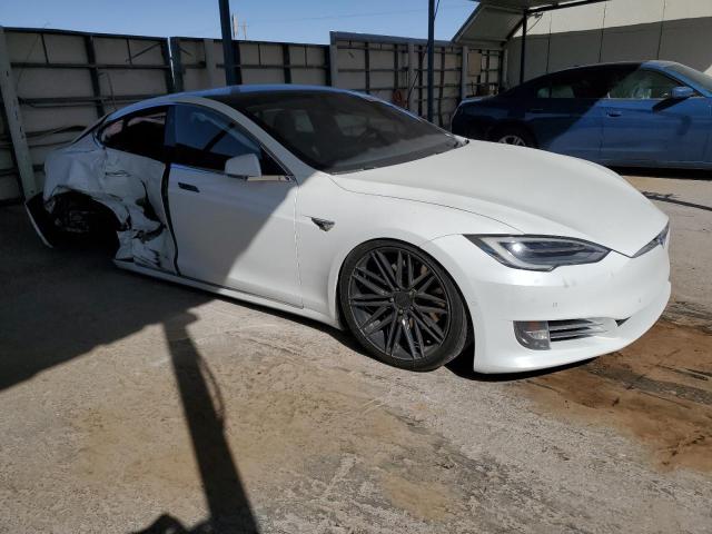 5YJSA1E29HF201107 - 2017 TESLA MODEL S WHITE photo 4