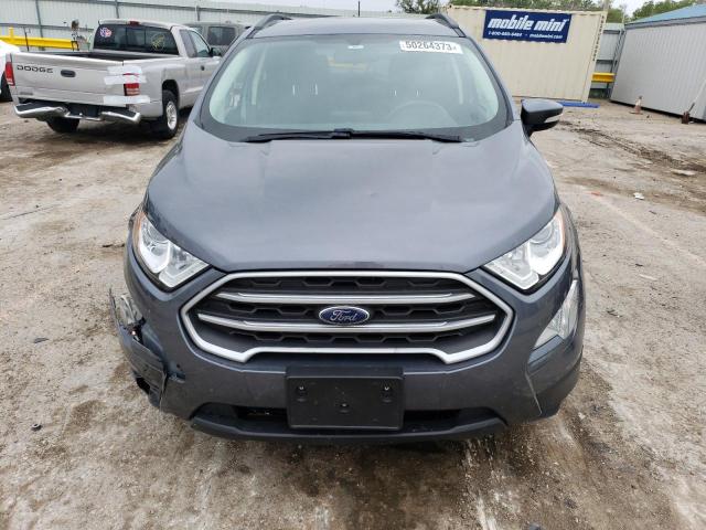 MAJ3P1TEXJC233377 - 2018 FORD ECOSPORT SE GRAY photo 5