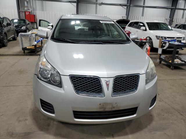 5Y2SP6E88AZ418809 - 2010 PONTIAC VIBE SILVER photo 5