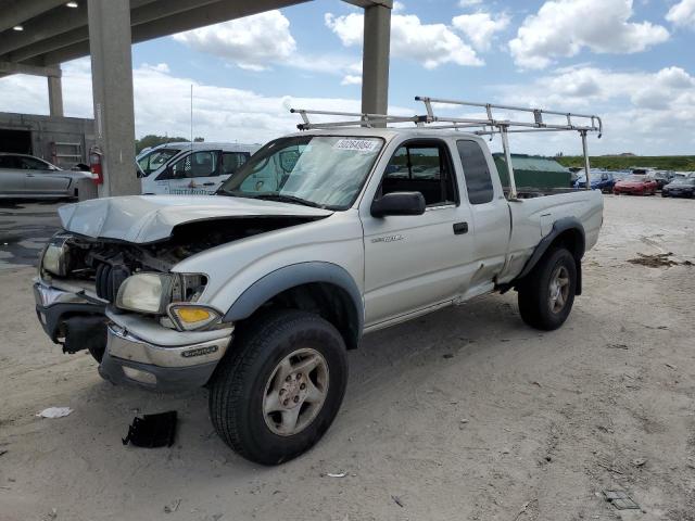 5TEWM72NX2Z054599 - 2002 TOYOTA TACOMA XTRACAB SILVER photo 1