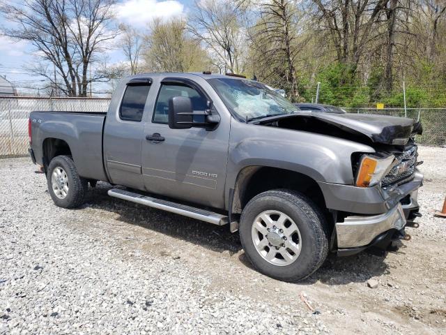 1GT220CG2DZ322944 - 2013 GMC SIERRA K2500 SLE GRAY photo 4