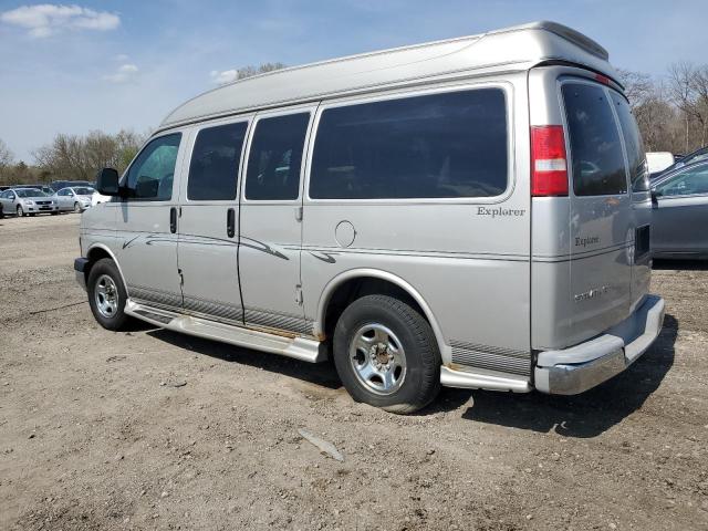 1GDFG15T151236992 - 2005 GMC SAVANA RV G1500 GRAY photo 2