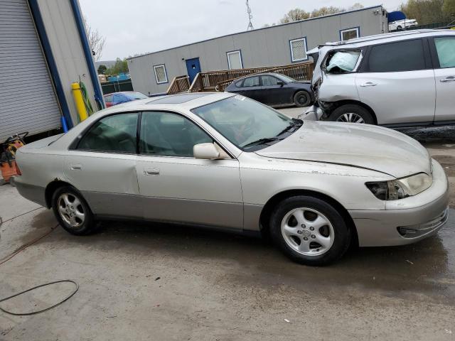 JT8BF22G7V0036464 - 1997 LEXUS ES 300 BEIGE photo 4