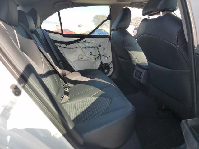 4T1B11HK0KU752256 - 2019 TOYOTA CAMRY L WHITE photo 10