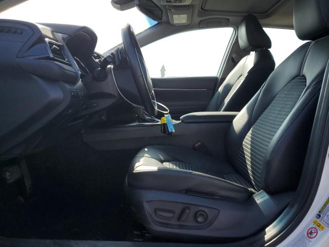 4T1B11HK0KU752256 - 2019 TOYOTA CAMRY L WHITE photo 7