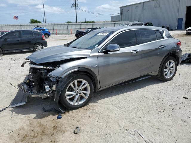 SJKCH5CP8JA053677 - 2018 INFINITI QX30 BASE GRAY photo 1