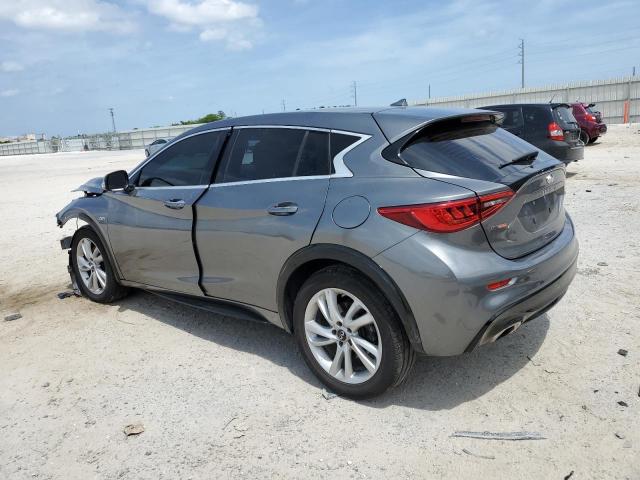 SJKCH5CP8JA053677 - 2018 INFINITI QX30 BASE رمادي صورة 2