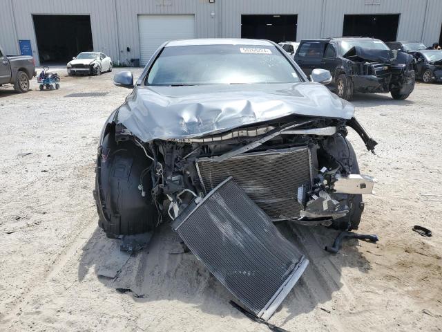 SJKCH5CP8JA053677 - 2018 INFINITI QX30 BASE رمادي صورة 5