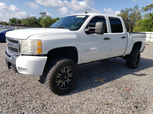 3GCPKSE3XBG312607 - 2011 CHEVROLET SILVERADO2 K1500 LT WHITE photo 1