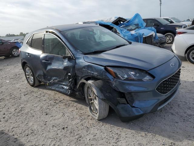 1FMCU0G66LUC52551 - 2020 FORD ESCAPE SE BLUE photo 4