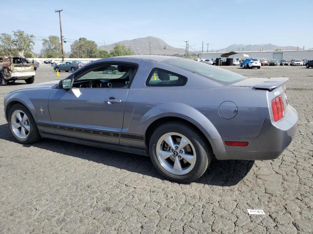 1ZVFT80N075240154 - 2007 FORD MUSTANG SILVER photo 2