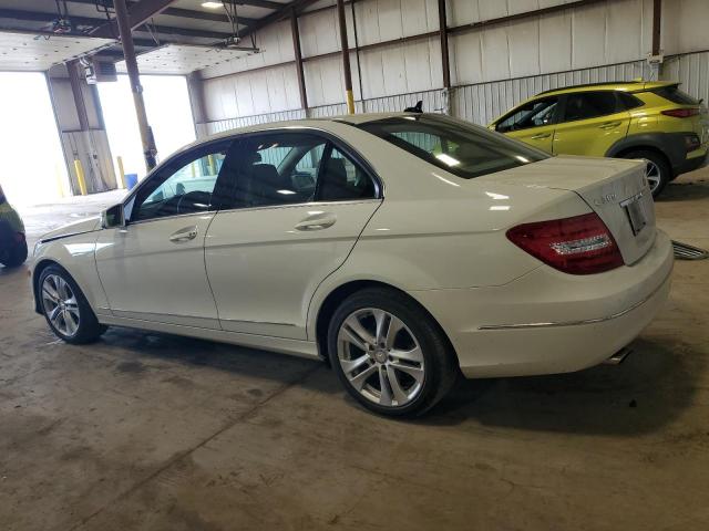 WDDGF8BB8CA670507 - 2012 MERCEDES-BENZ C 300 4MATIC WHITE photo 2