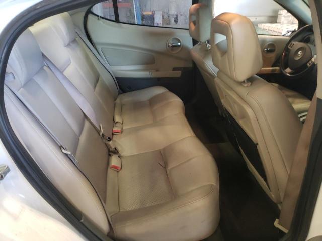 2G2WS522741245621 - 2004 PONTIAC GRAND PRIX GT2 თეთრი ფოტო 10