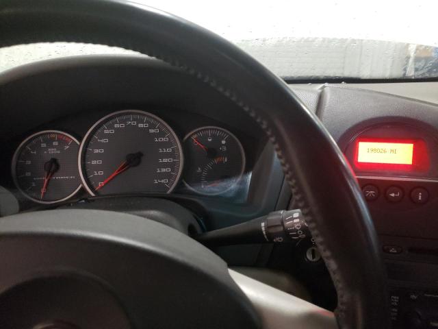 2G2WS522741245621 - 2004 PONTIAC GRAND PRIX GT2 თეთრი ფოტო 9