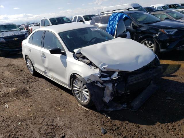 3VW1K7AJ3DM253831 - 2013 VOLKSWAGEN JETTA BASE Սպիտակ լուսանկար 4