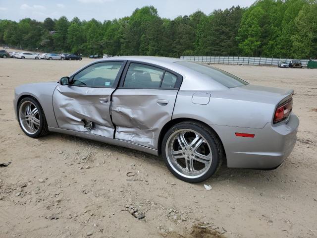 2C3CDXBG3DH637488 - 2013 DODGE CHARGER SE SILVER photo 2