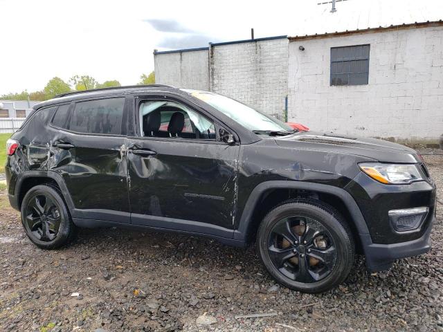 3C4NJDBB0KT812655 - 2019 JEEP COMPASS LATITUDE BLACK photo 4