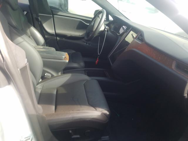 5YJSA1E24KF340584 - 2019 TESLA MODEL S თეთრი ფოტო 5