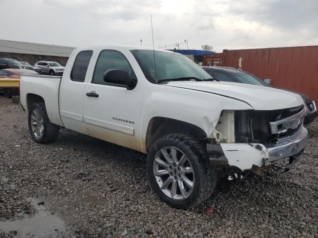 1GCEK19J58Z181444 - 2008 CHEVROLET SILVERADO K1500 WHITE photo 4