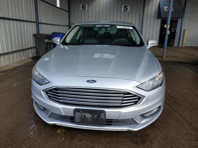 3FA6P0T90HR164317 - 2017 FORD FUSION SE SILVER photo 5