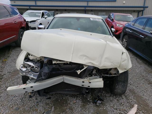 2C3JA63H05H520244 - 2005 CHRYSLER 300C WHITE photo 5